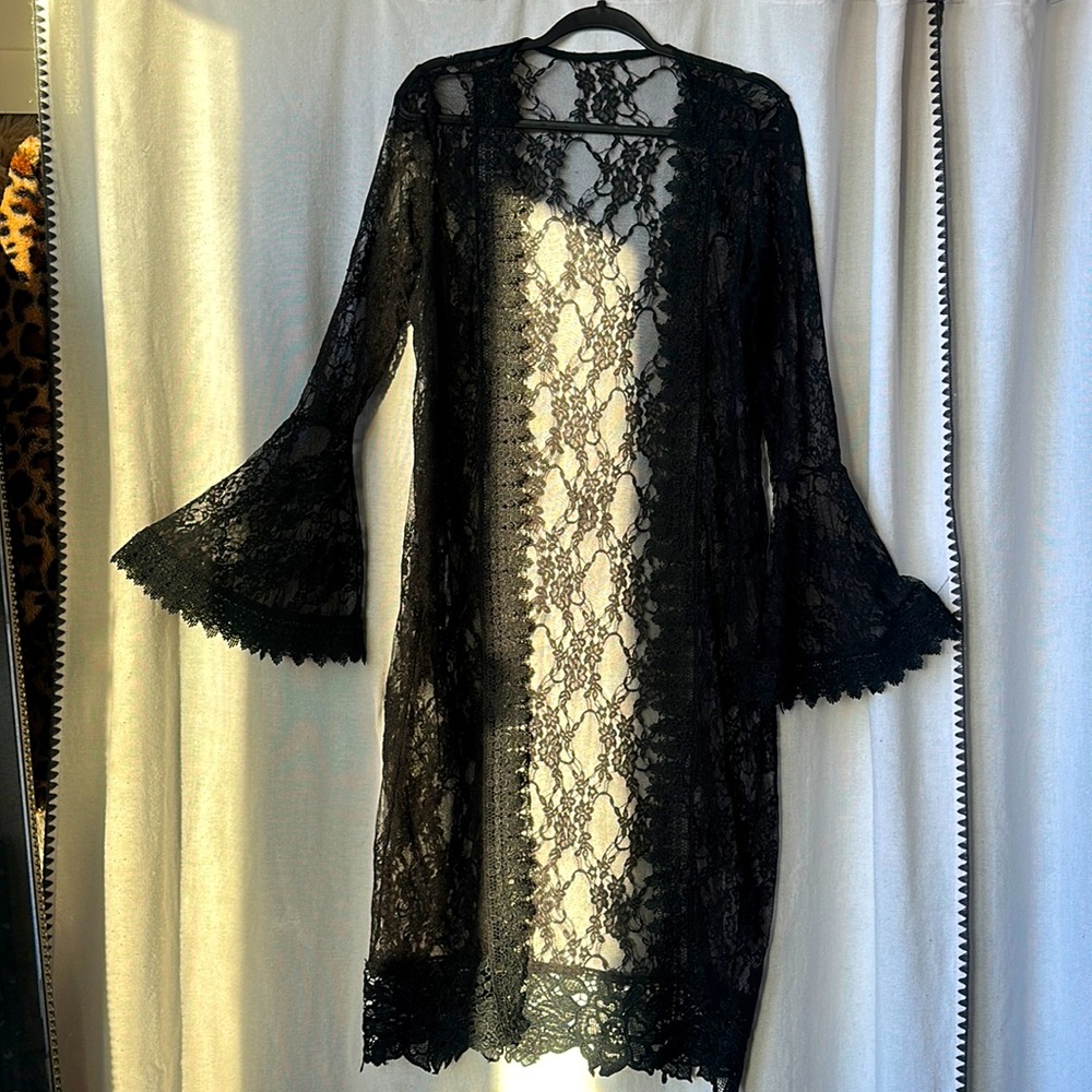 Black Lace Full Moon Robe